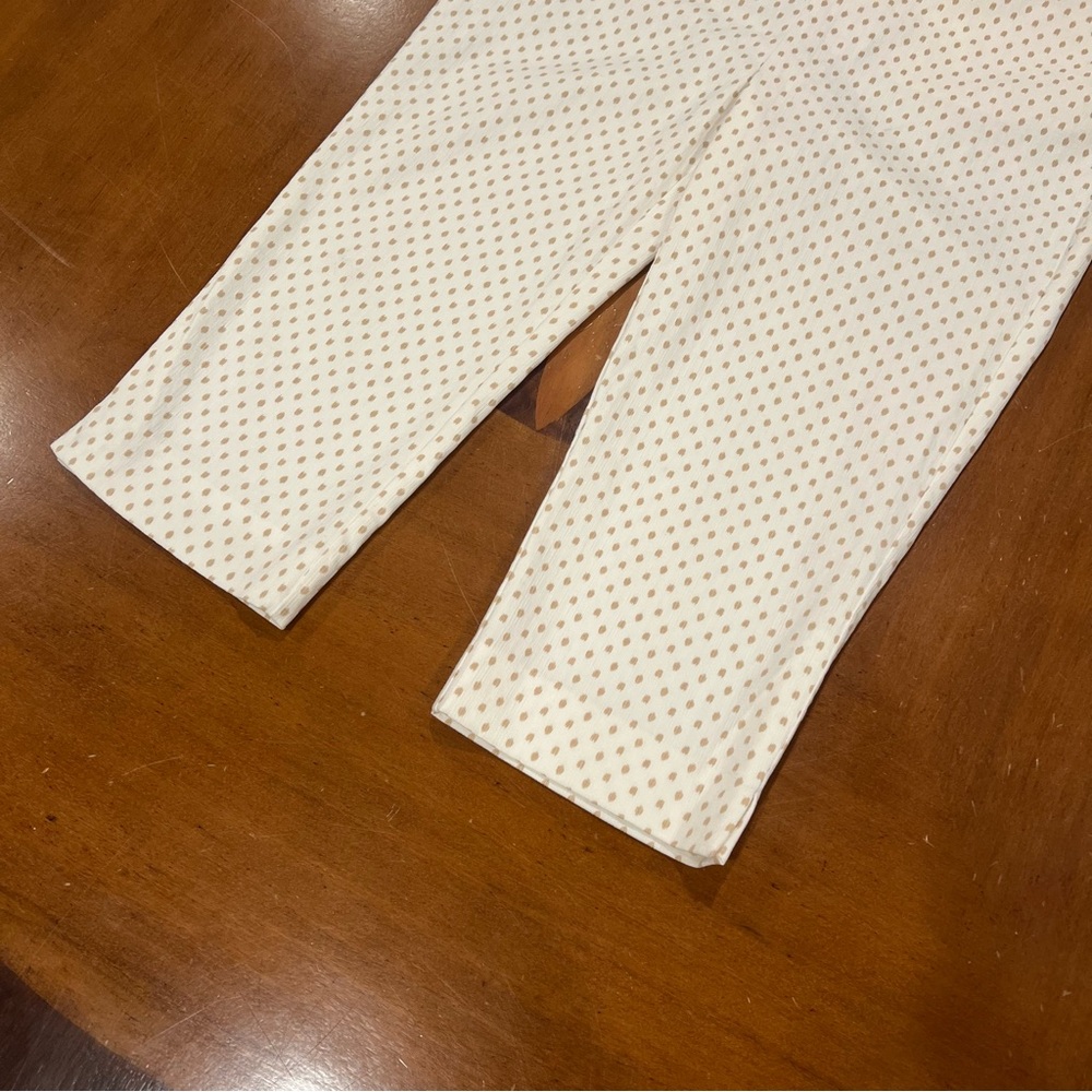 NWT $80 Chico’s So Slimming Bridgette Ikat Dot Capri White/Neutral Size 0.5/6 - Picture 4 of 15